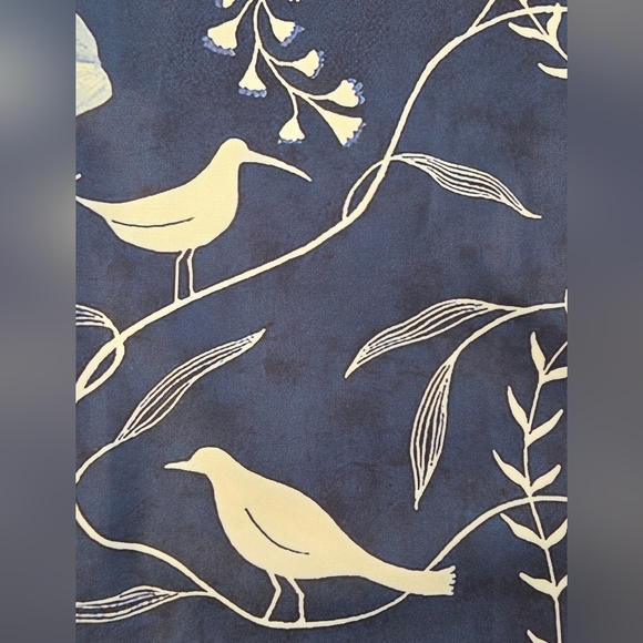 Amazon Bird Print Floral Blue Size L Button-Up Top 3249-G - Picture 7 of 12